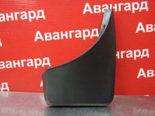 Брызговик задний правый Toyota Yaris 2008