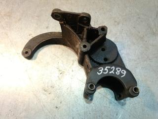 Кронштейн генератора Ford Scorpio II 1995 2.9