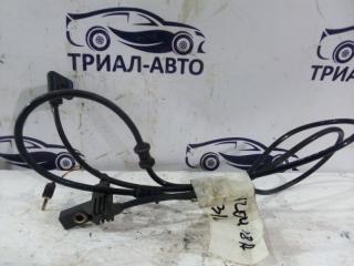 Датчик abs задний Mercedes C-Class 2007-2014 W204 OM271950 2.0 Kompressor A2045400317 контрактная