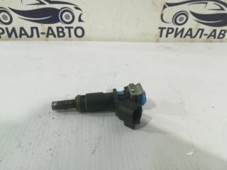 Запчасть форсунка топливная Opel Astra J 2010-2012