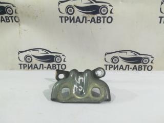 Петля двери задняя левая Opel Astra J 2010-2012