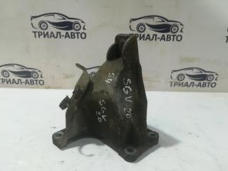 Кронштейн правый Suzuki Grand Vitara 2008-2012 J20A 1165165J00 контрактная