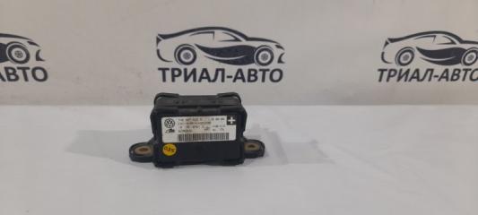 Запчасть датчик ускорения esp Audi Q7 2007