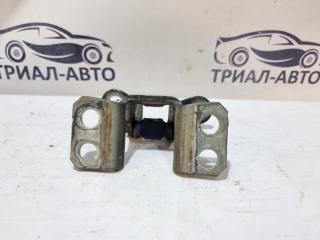 Петля крышки багажника задняя Toyota Land Cruiser Prado 120 (1KDFTV) 3000CC DIESEL TURBO