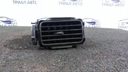 Дефлектор обдува салона правый Mitsubishi Lancer 2006