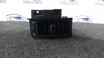 Запчасть дефлектор обдува салона Nissan X-Trail 2009