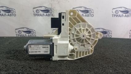 Мотор стеклоподъемника задний правый Q7 2008 4L BUG 3.0 Дизель АКПП