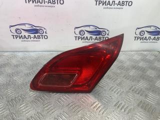 Фонарь правый Opel Astra J 2010