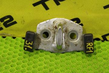 Петля замка багажника Honda Stepwgn RF1 B20B контрактная