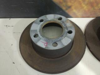 Тормозной диск задний Passat 2000 B5 APU/1