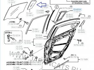 Стекло двери заднее правое Mazda 3 BK