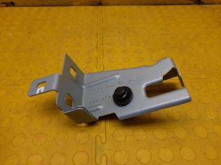 кронштейн правый передний Renault Arkana 2021 H4ME441P018446