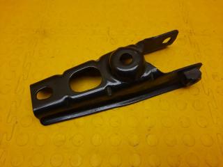 Кронштейн опоры двигателя Renault Duster HJD 2021 H4MG446P002512 Кронштейн опоры двигателя Renault Duster HJD 2021 H4MG446P002512