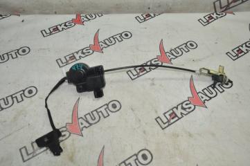 Замок лючка бензобака Toyota Celsior 2003 UCF30 3UZFE + Charger 77030-50010 контрактная