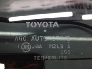 Стекло заднее Toyota Isis ANM10 1AZFSE