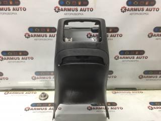 Консоль центральная Mitsubishi Chariot Grandis N94W 4G64 MR779536 контрактная