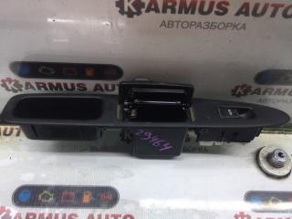 Блок управления стеклоподъемником задний левый Ipsum ACM26 2AZFE