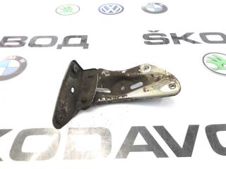 Кронштейн крыла передний левый Skoda Octavia A5 (1Z) 1.2 CBZB БУ