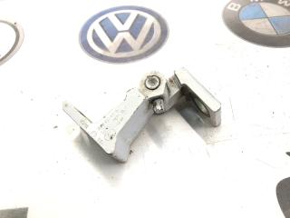 Петля двери левая передняя Skoda Yeti 5L 2014 2.0 CFJA Петля двери левая передняя Skoda Yeti 5L 2014 2.0 CFJA