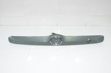 Накладка крышки багажника TOYOTA HIGHLANDER XU20 БУ