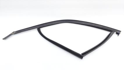 Уплотнитель стекла двери левый передний Ford Mondeo 5 2015 2.5 S7CB Уплотнитель стекла двери левый передний Ford Mondeo 5 2015 2.5 S7CB