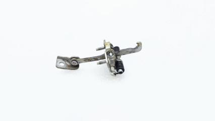 Ограничитель двери правый передний Renault Sandero Stepway 2019 K9KS