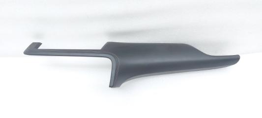 Накладка торпедо правая Genesis G70 IK 2019 G4KL Накладка торпедо правая Genesis G70 IK 2019 G4KL