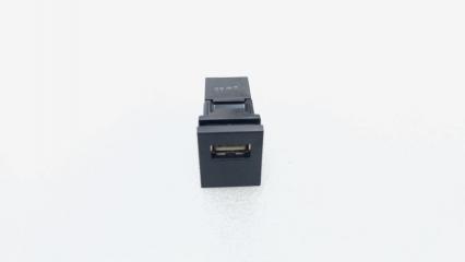 USB Разъем Toyota Camry 70 M20AFKS БУ