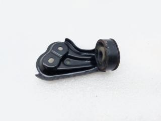 Кронштейн глушителя Toyota Camry 70 2018 2ARFE Кронштейн глушителя Toyota Camry 70 2018 2ARFE