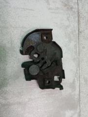 Замок капота Deville L37 Northstar V8 Замок капота Deville L37 Northstar V8