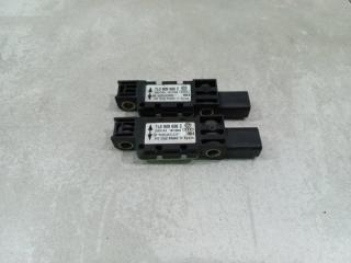 Запчасть датчик удара srs Porsche Cayenne 2004