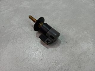 Кнопка кикдаун 540 1994 E34 M60B40 Кнопка кикдаун 540 1994 E34 M60B40