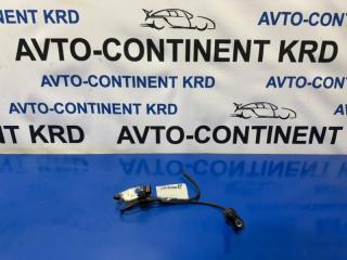 Датчик abs правый передний Toyota Estima GSR50 2GR Датчик abs правый передний Toyota Estima GSR50 2GR