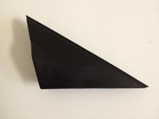 Запчасть накладка на перед дверь треугольник правый (оригинал) передняя правая HYUNDAI SOLARIS (2011-2014)