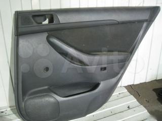 Обшивка двери задняя правая Toyota Avensis 2003