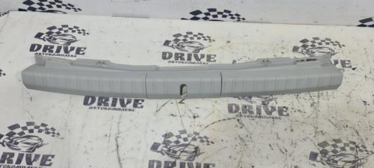 Запчасть накладка замка багажника TOYOTA PRIUS 2010 ZVW30 2ZR-FXE контрактная Накладка замка багажника TOYOTA PRIUS 2010 ZVW30 2ZR-FXE контрактная