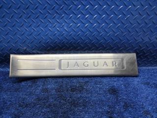 Запчасть накладка порога задняя правая Jaguar XJ