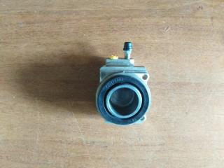 Цилиндр тормозной правый передний Лада 2101-2107 1984 - 2012 Цилиндр тормозной правый передний Лада 2101-2107 1984 - 2012