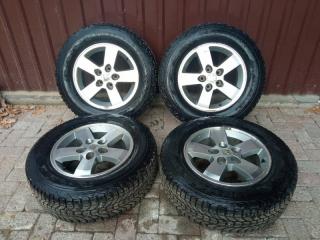 Колесо зимнее R16 / 215 / 70 Firestone Winterforce 5x114.3 лит. 38ET (б/у)