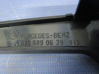 Рамка магнитолы Mercedes-Benz Vito W639 646982