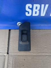 Кнопка стеклоподъемника задняя правая Isuzu Bighorn UBS69 4JG2 8970900092 контрактная