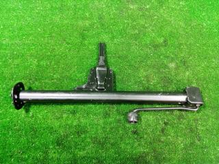 Домкрат Mercedes-Benz E240 W210 / S210 M112E26 112.914 (2.6) Домкрат Mercedes-Benz E240 W210 / S210 M112E26 112.914 (2.6)