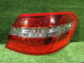Фонарь правый Mercedes-Benz E250 W212 2012 M271DE18 271.860 (1.8)