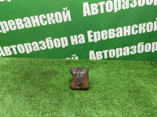 Крепление балки подвески заднее правое Chery Bonus A13 M11 SQR477F БУ