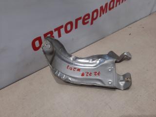 Тепловой экран E250 2010 C207 271.860 Тепловой экран E250 2010 C207 271.860