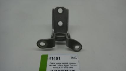 Петля двери задняя правая Toyota Auris (E15) 2006-2012 68770-0H010 Б/У