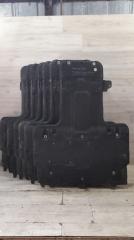 Заглушка бампера Genesis g90 с 2016  по 2020 год