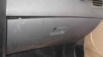 Бардачок Nissan Primera 2003