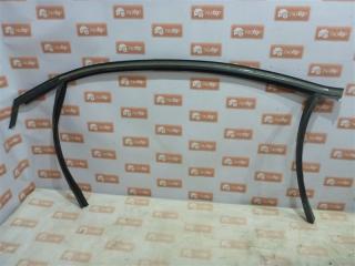 Уплотнительная резинка стекла левая передняя Ford Mondeo BD 2009 SEBA