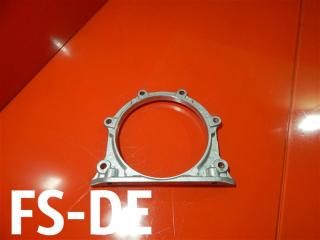 Крышка коленвала Mazda FS-DE FS0111310A Б/У